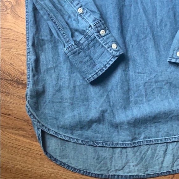 Target Merona Blue-Jean V-neck Button up - Picture 3 of 6